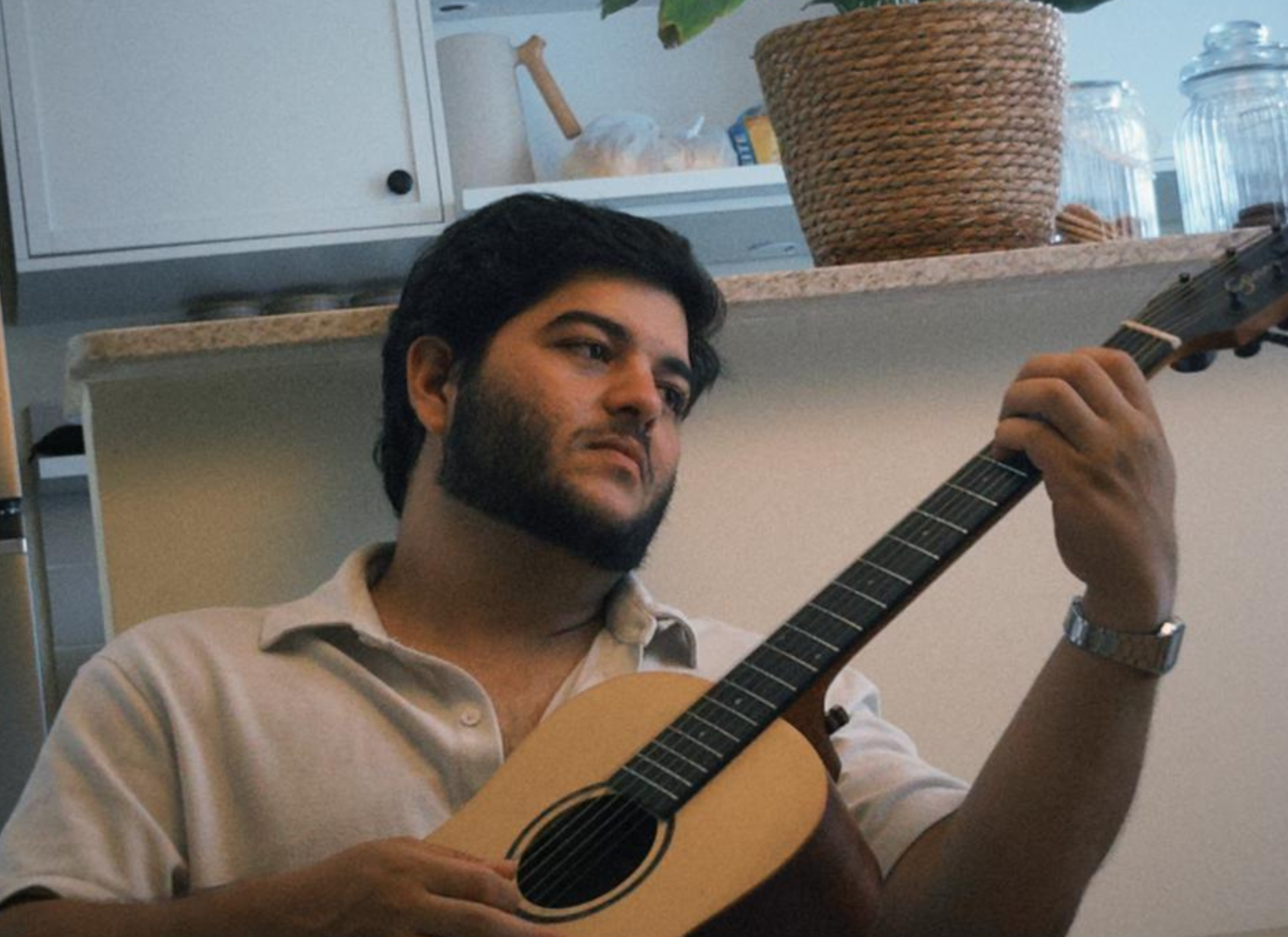 Barthel em capa de novo single